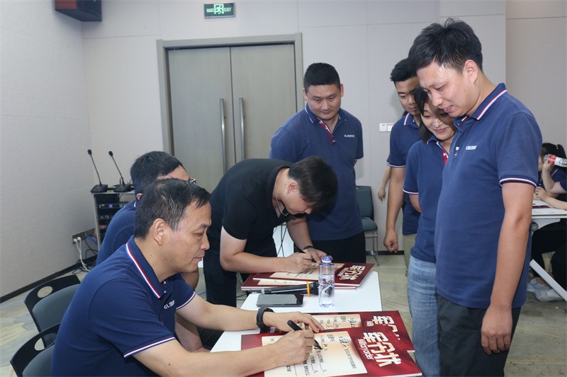 逆风飞扬 决战7月——od电子（中国）科技有限公司
7月PK启动大会